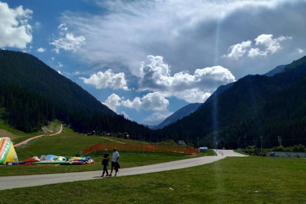 Large Gondola Apartment - Center, Neon Bansko Exterior foto